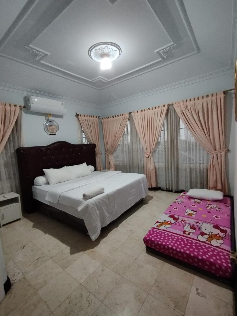 Vila Princess Sentul: Private Pool, Camping & Entertainment Bogor Exterior photo