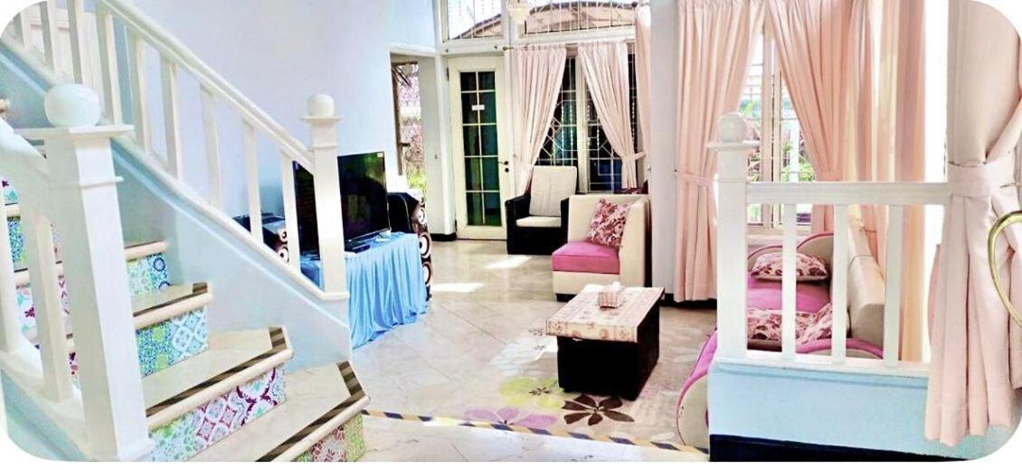 Vila Princess Sentul: Private Pool, Camping & Entertainment Bogor Exterior photo