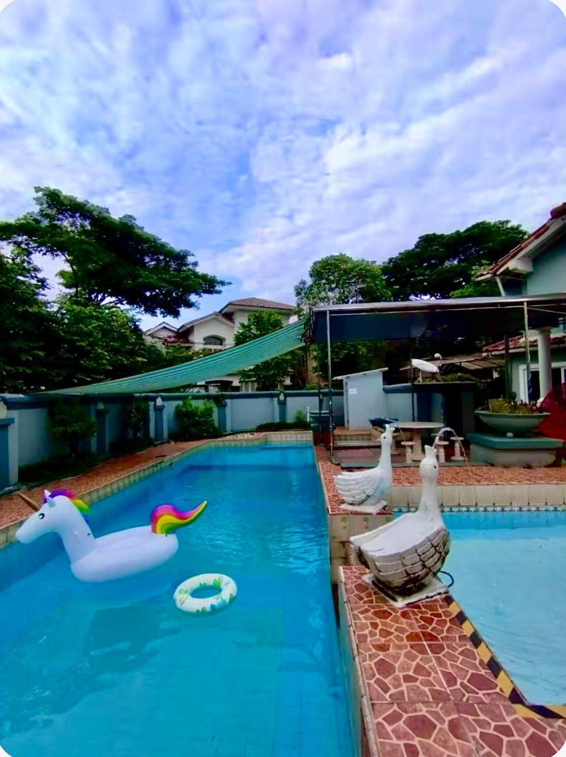 Vila Princess Sentul: Private Pool, Camping & Entertainment Bogor Exterior photo